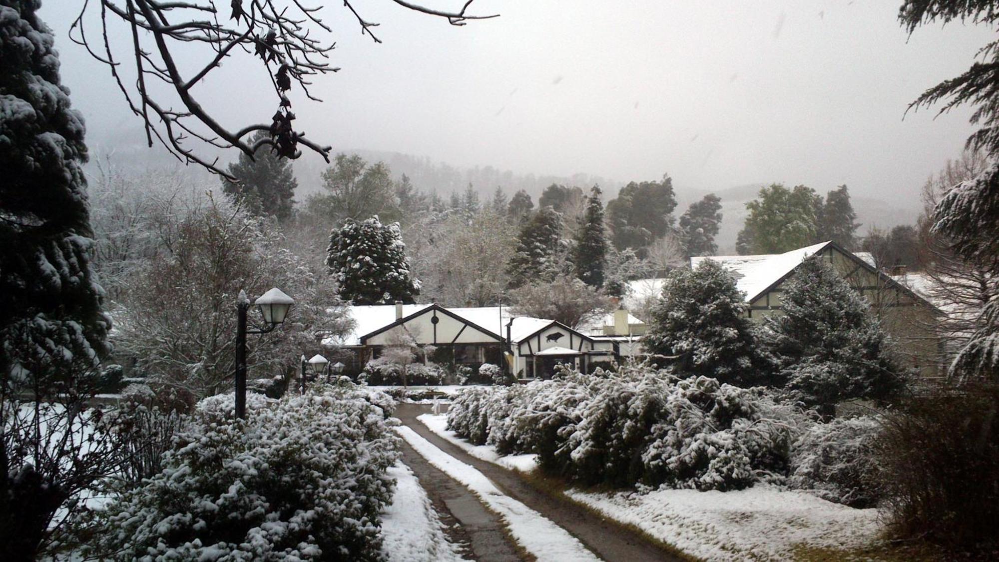 The Historic Hogsback Inn Exterior photo