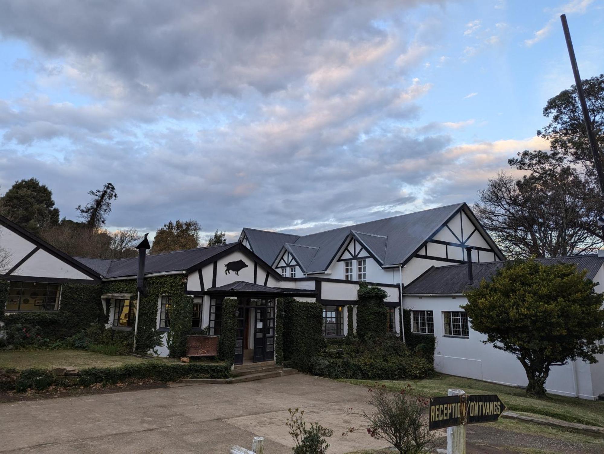 The Historic Hogsback Inn Exterior photo