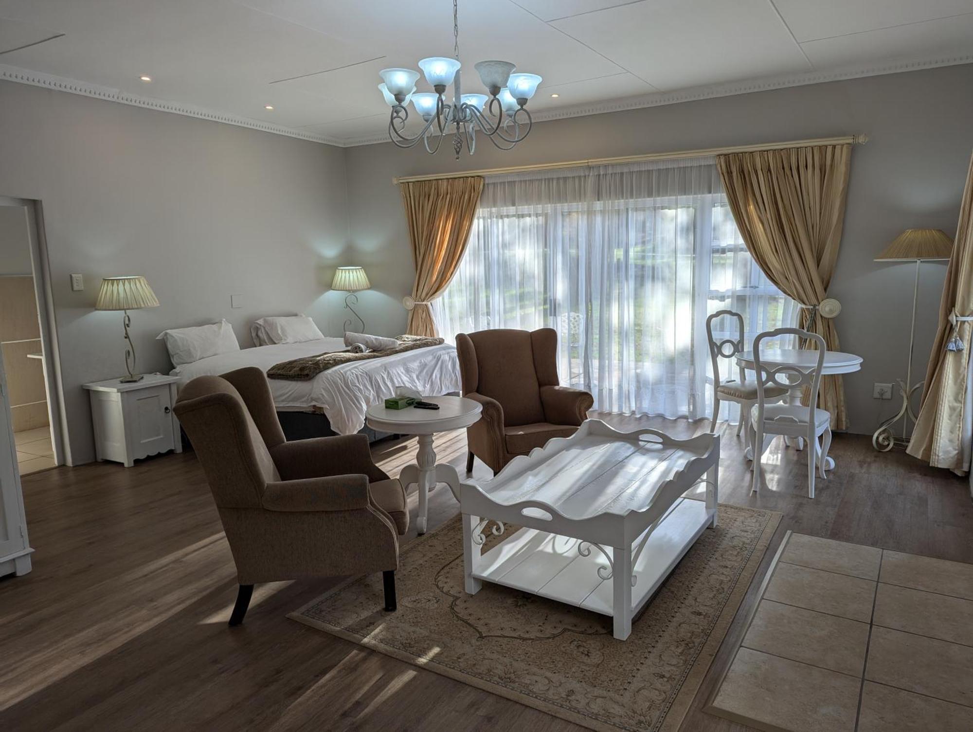 The Historic Hogsback Inn Room photo