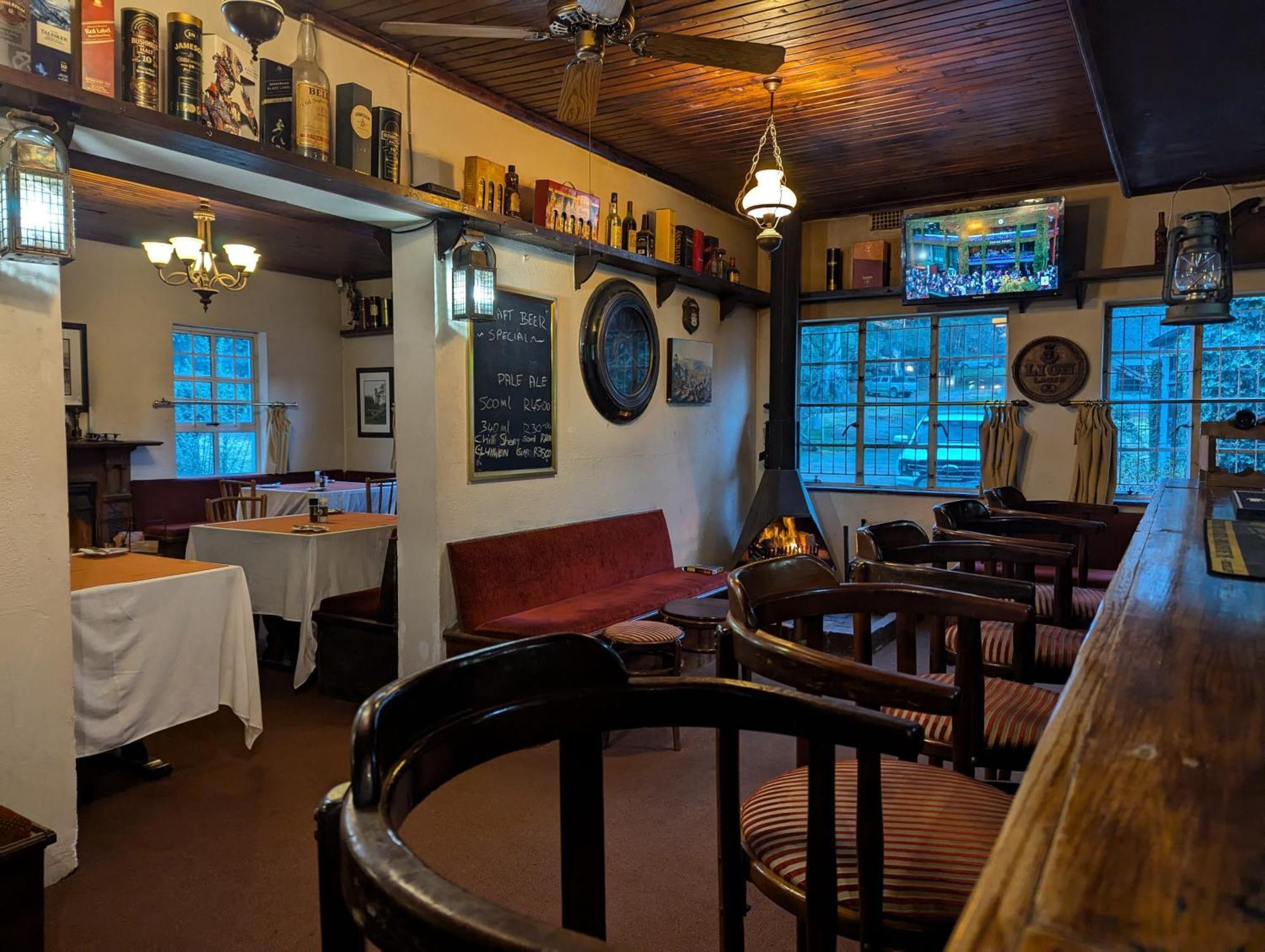 The Historic Hogsback Inn Exterior photo